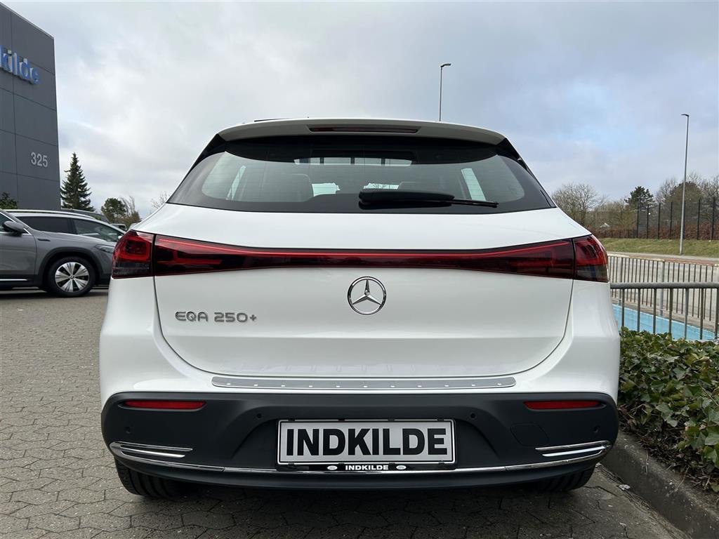 Mercedes-Benz EQA 250+ billede 5