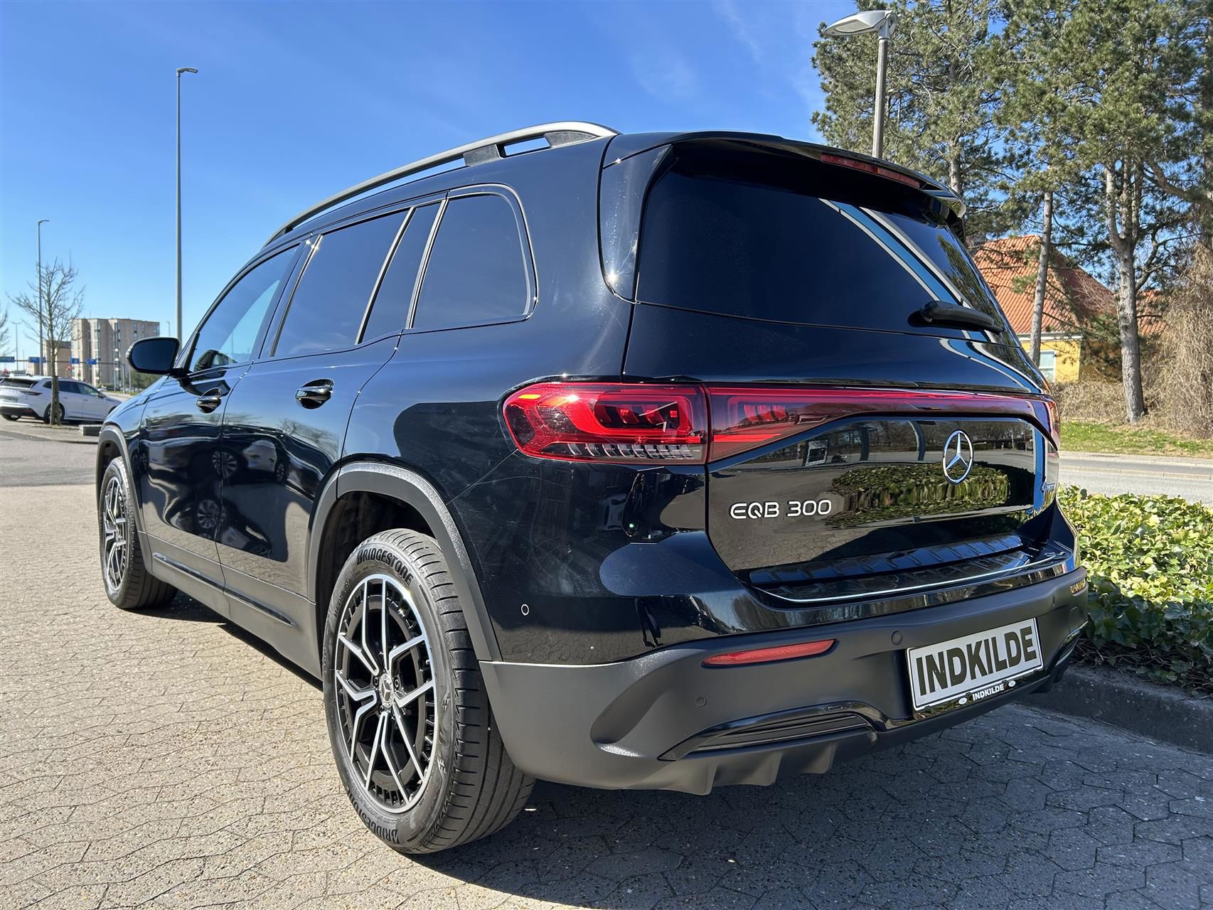Mercedes-Benz EQB 300 billede 3