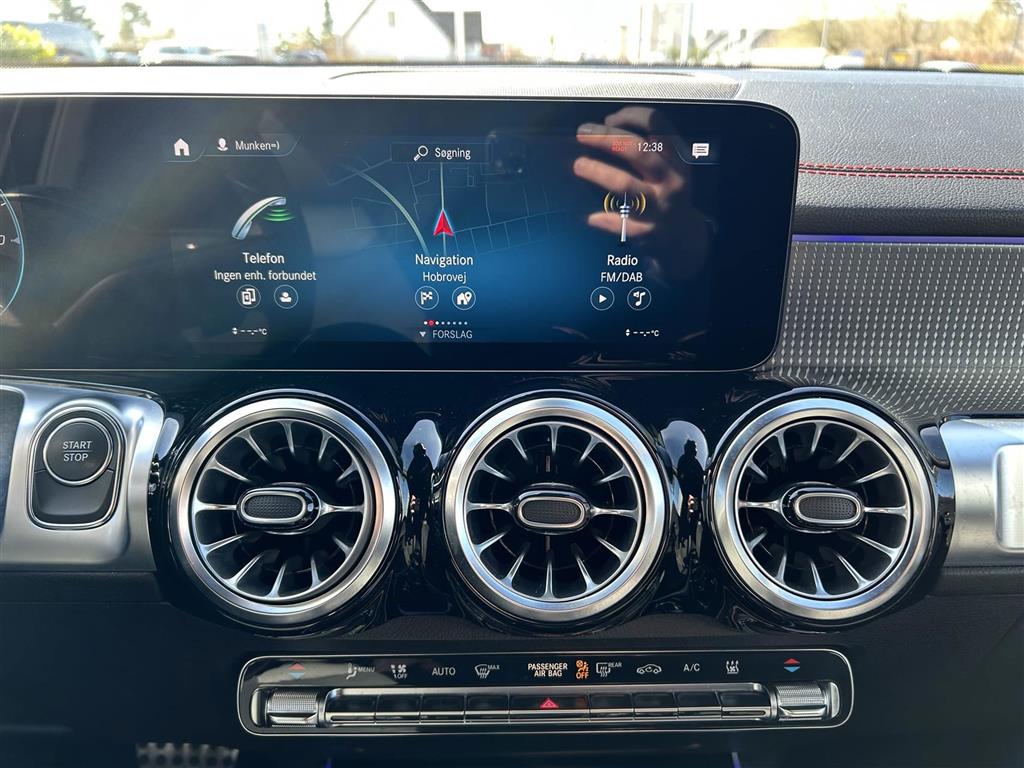 Mercedes-Benz EQB 300 billede 12