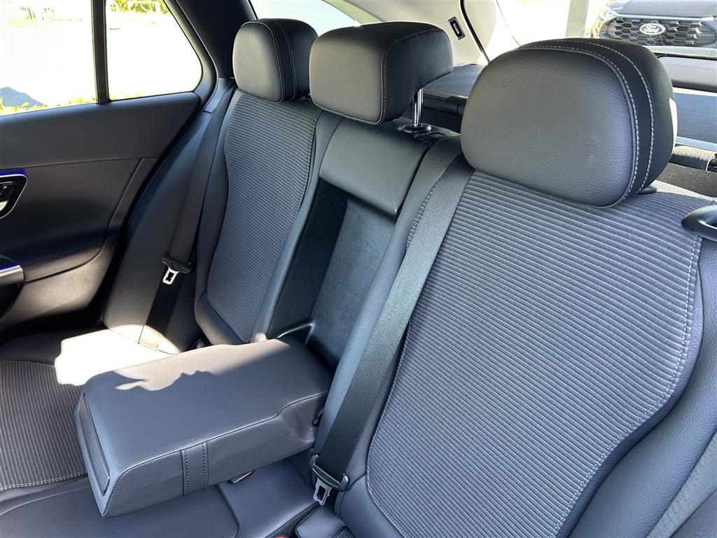 Mercedes-Benz C300 e billede 18