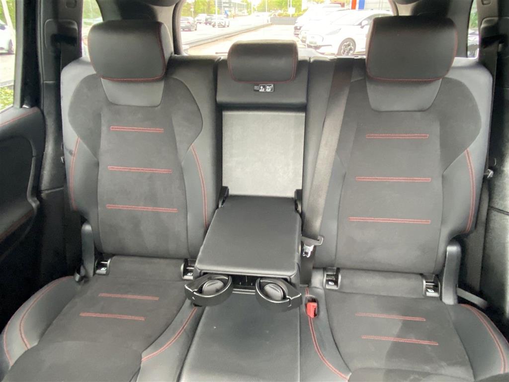 Mercedes-Benz EQB 300 billede 9