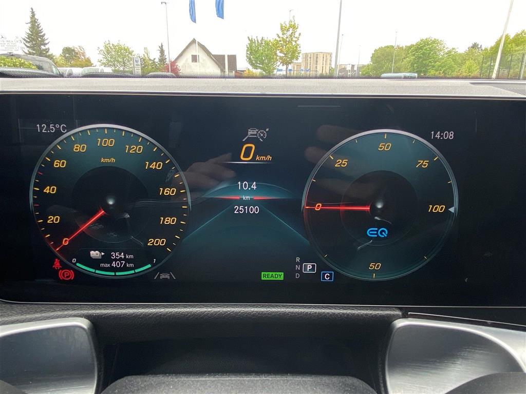 Mercedes-Benz EQB 300 billede 16