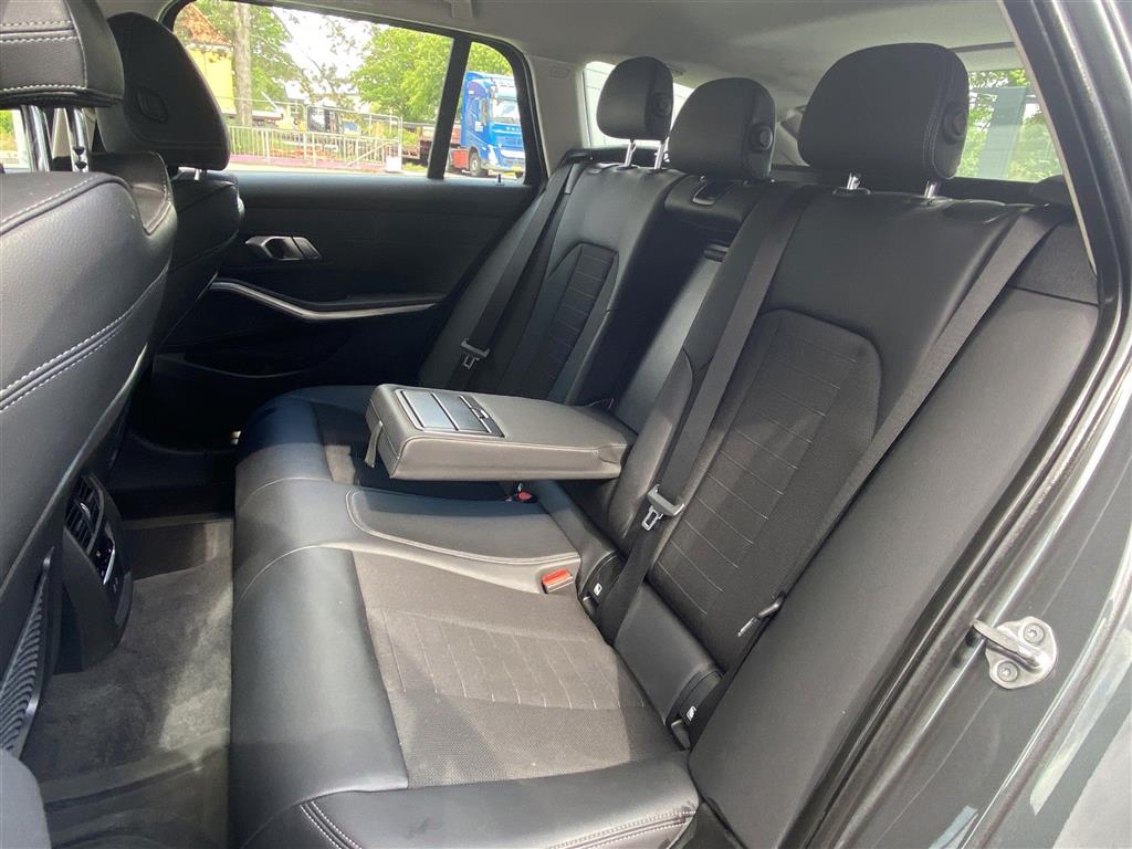 BMW 330e billede 8