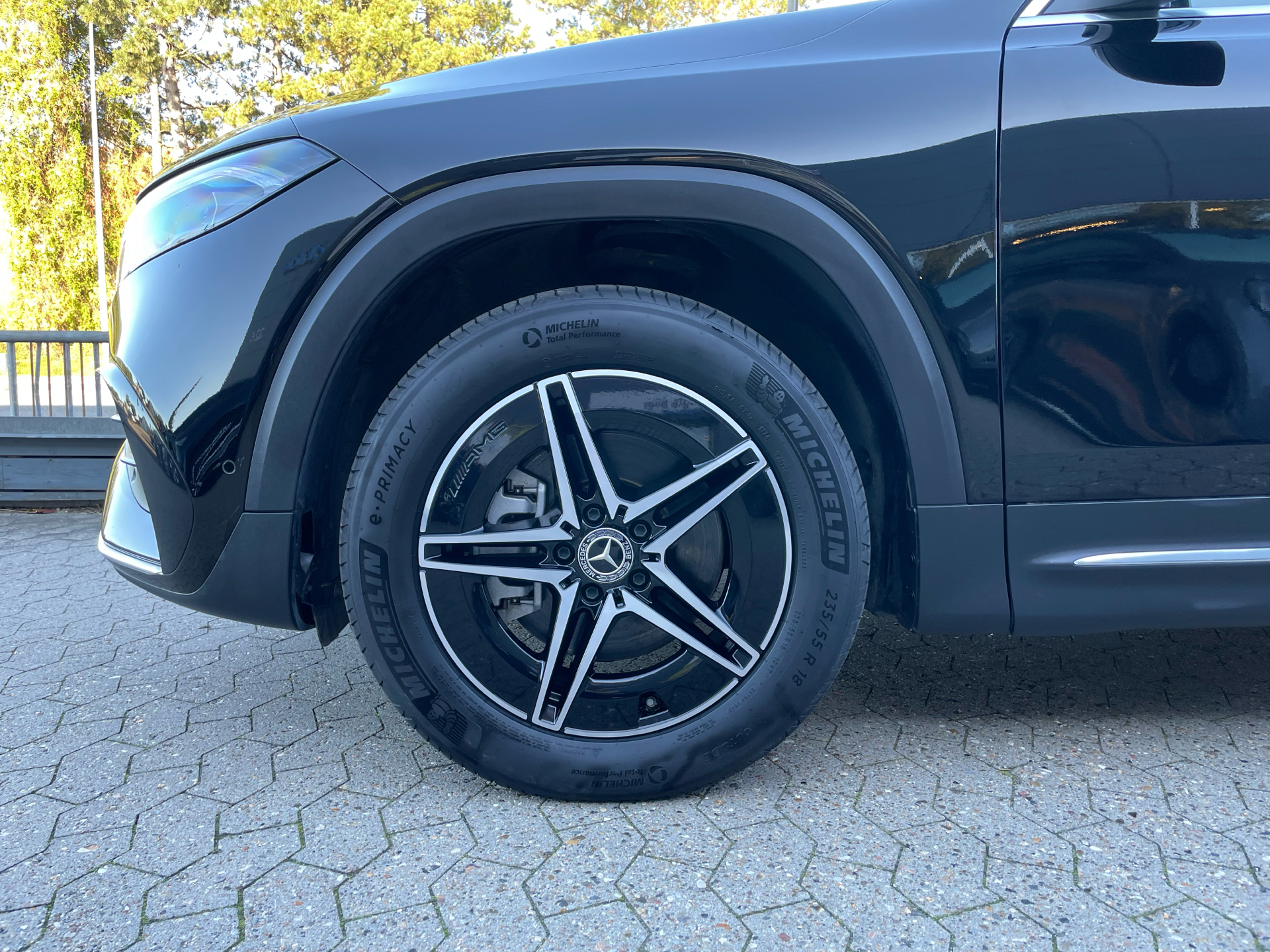 Mercedes-Benz EQB 350 billede 6