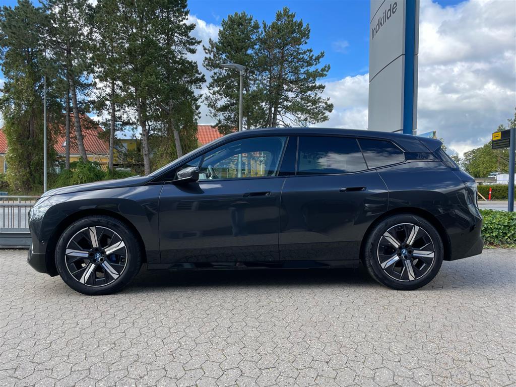 BMW iX billede 2