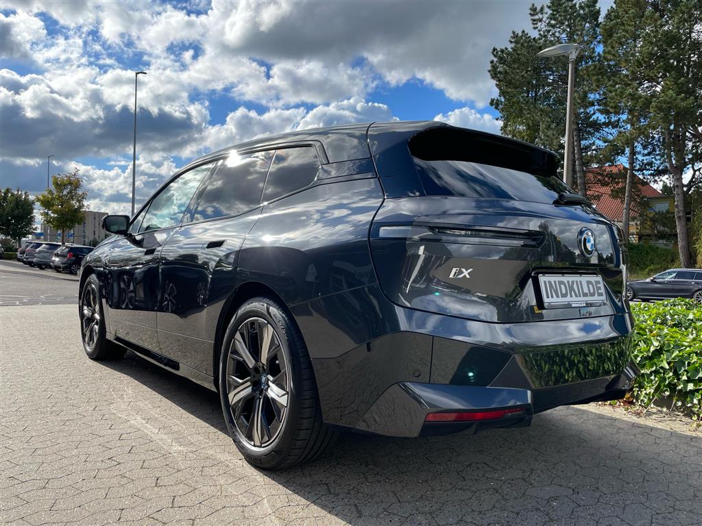BMW iX billede 3
