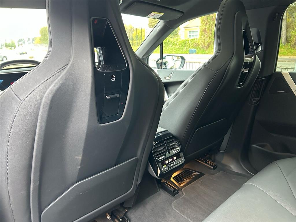 BMW iX billede 19