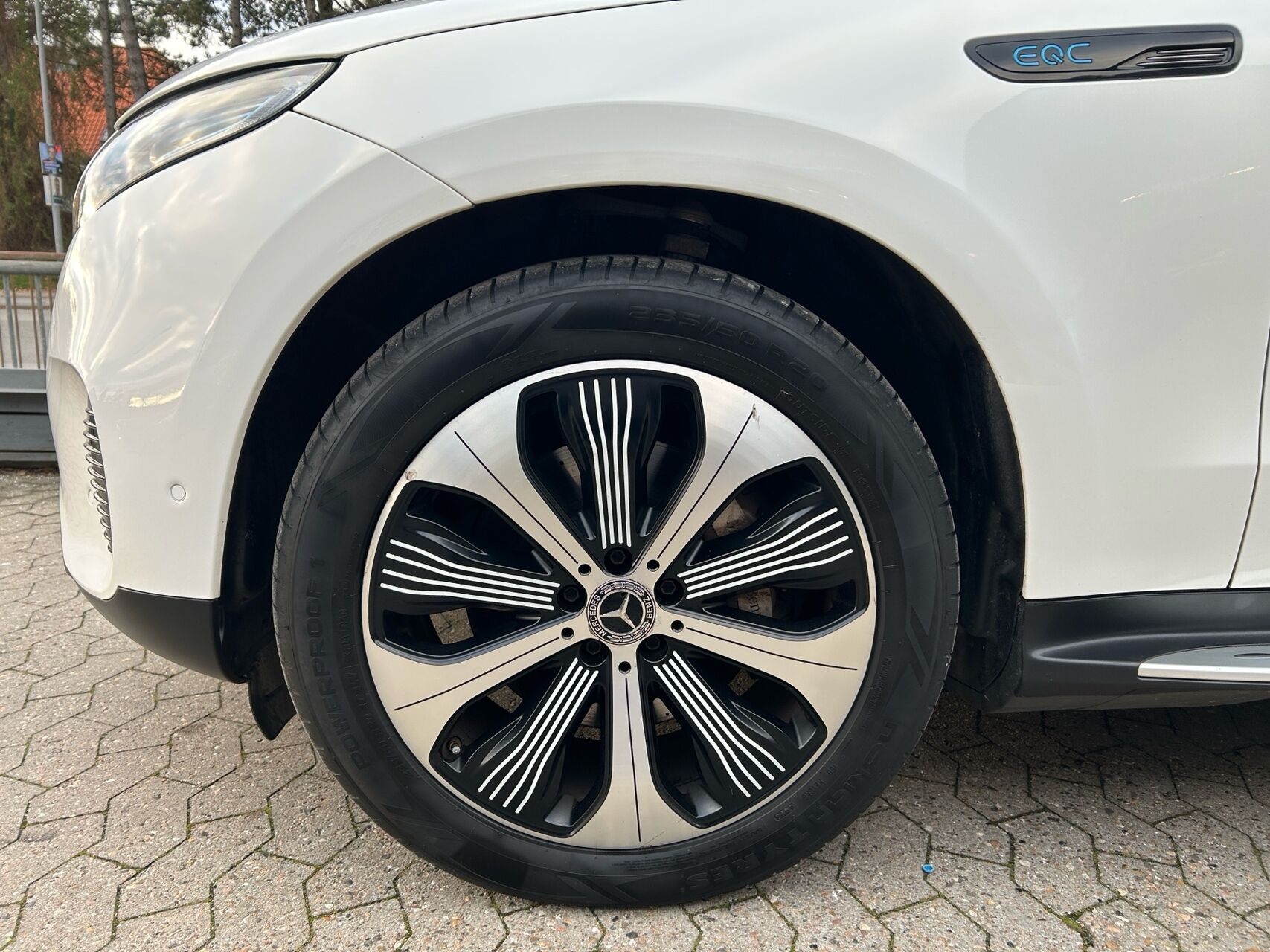 Mercedes-Benz EQC 400 billede 6