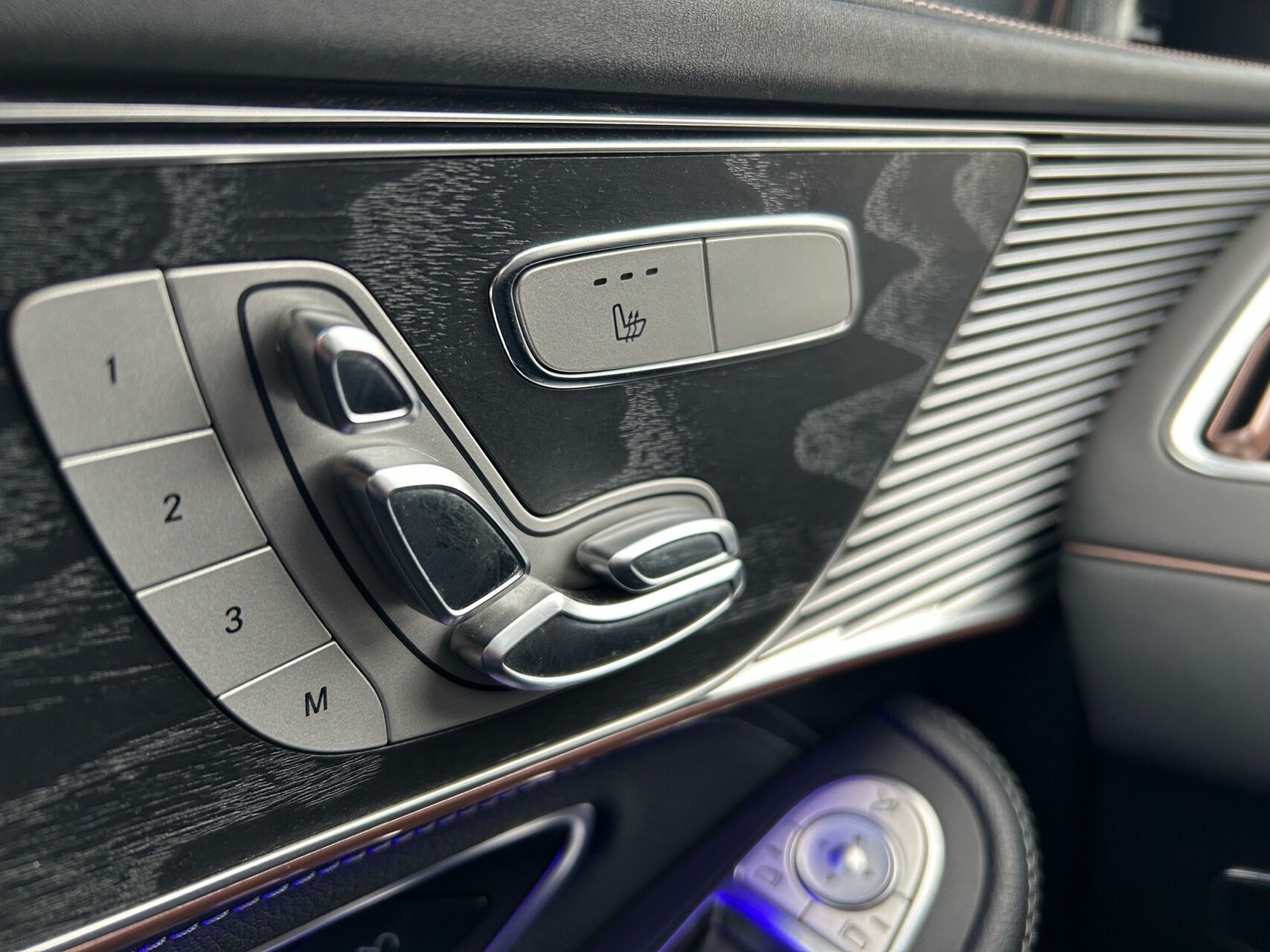 Mercedes-Benz EQC 400 billede 15