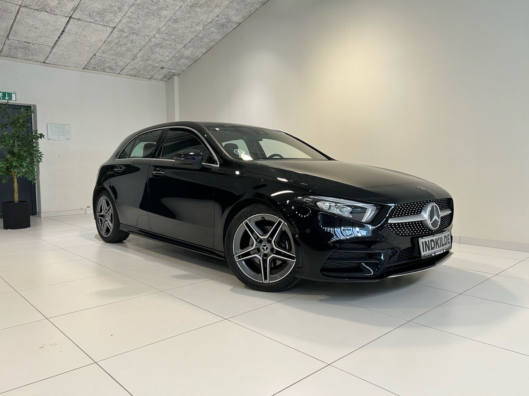 Mercedes-Benz A200 billede 1