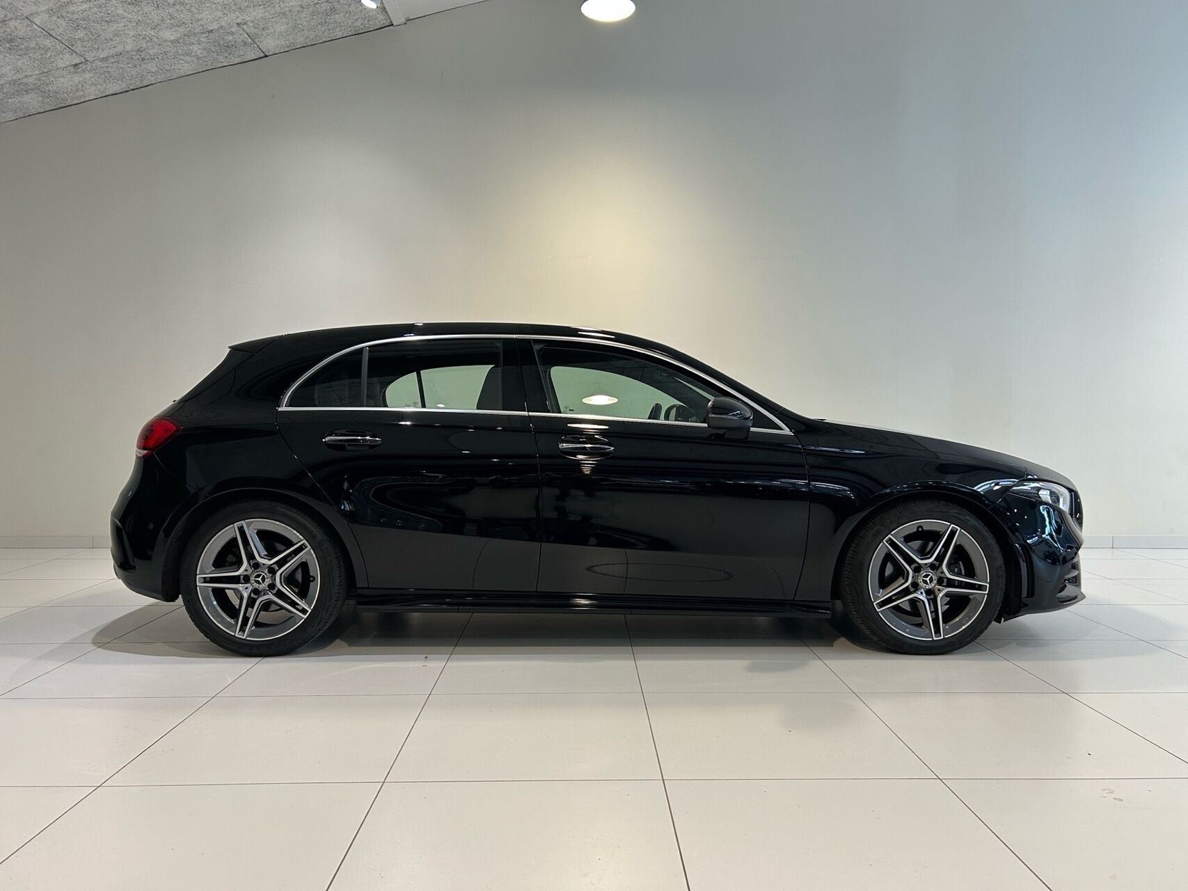 Mercedes-Benz A200 billede 2