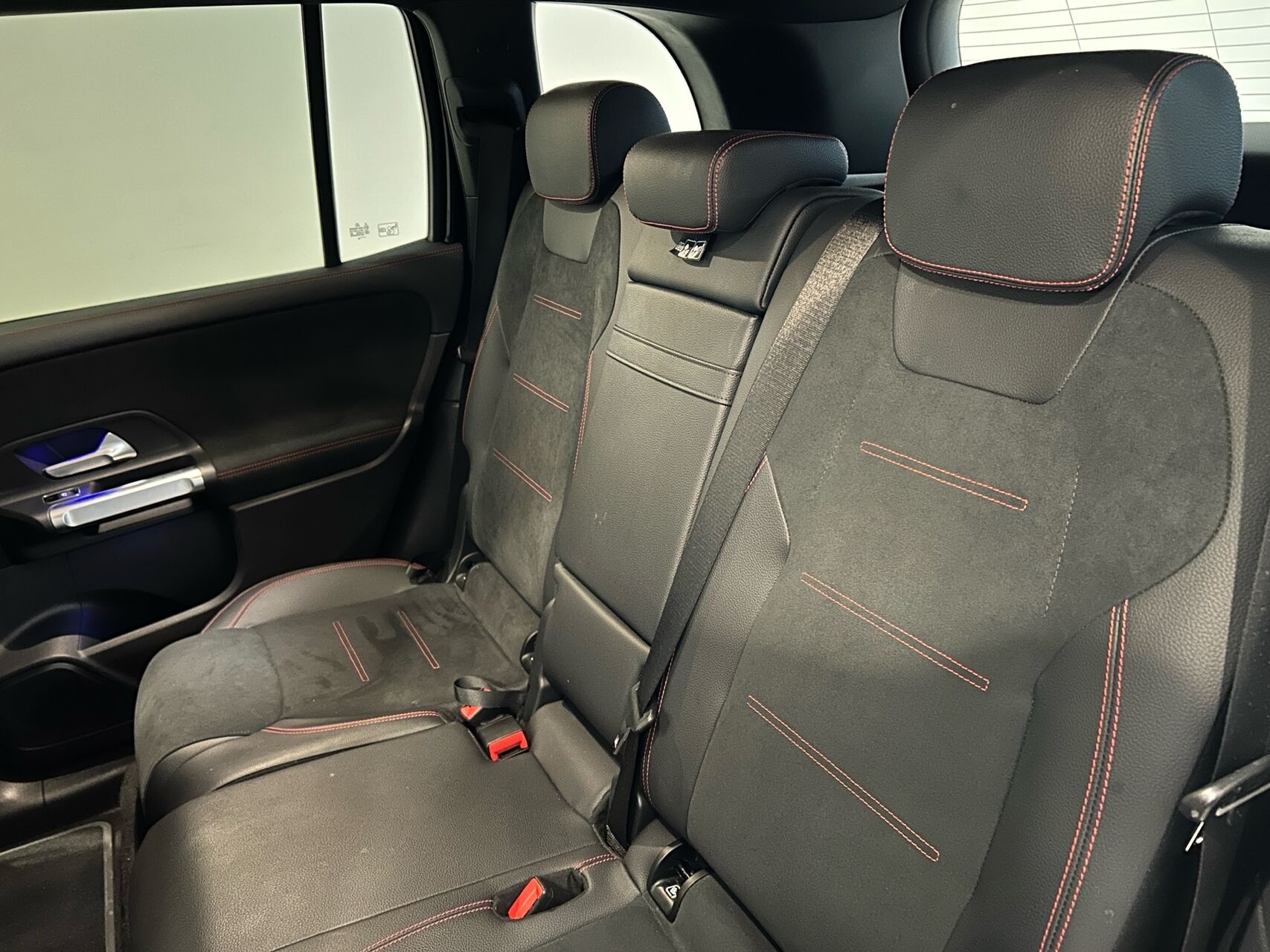 Mercedes-Benz EQB 300 billede 9