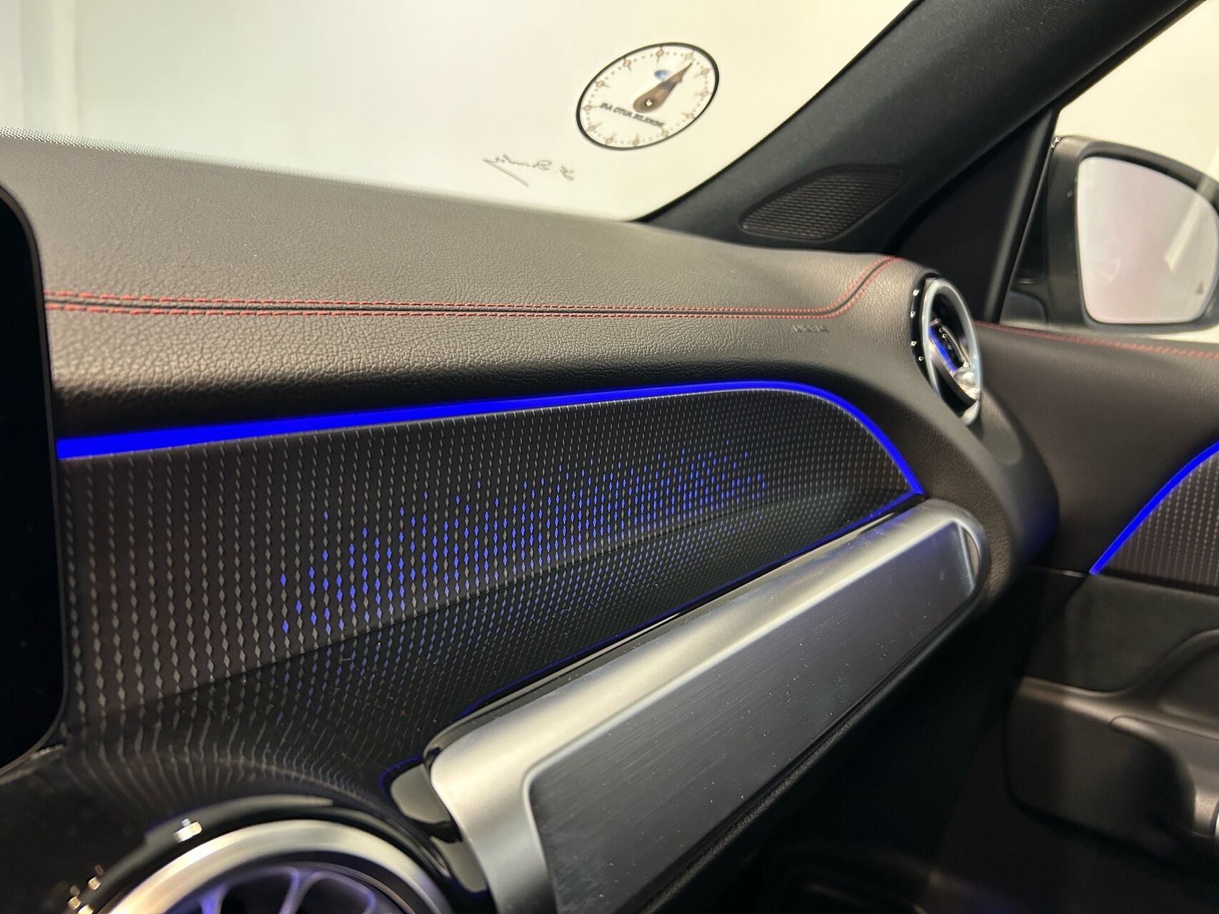 Mercedes-Benz EQB 300 billede 16