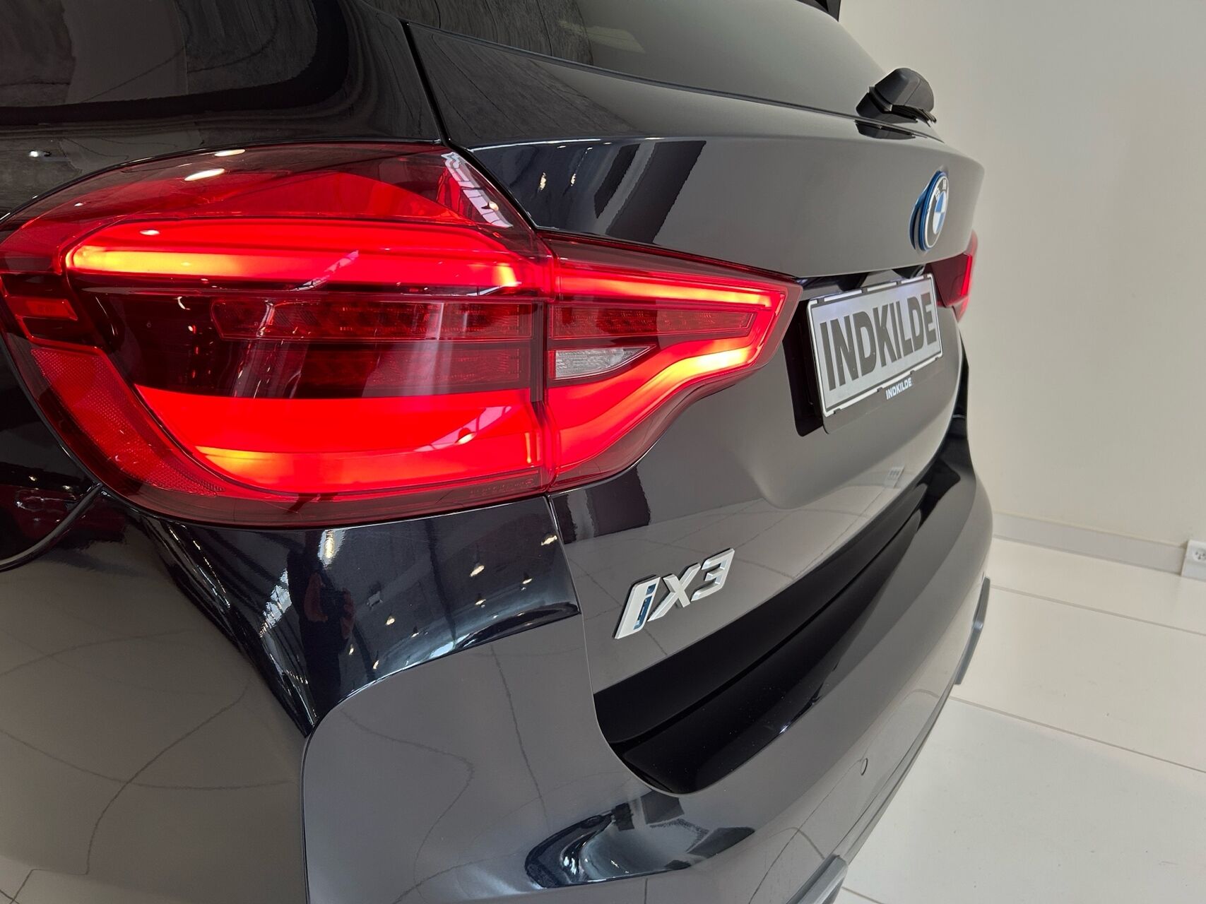 BMW iX3 billede 18
