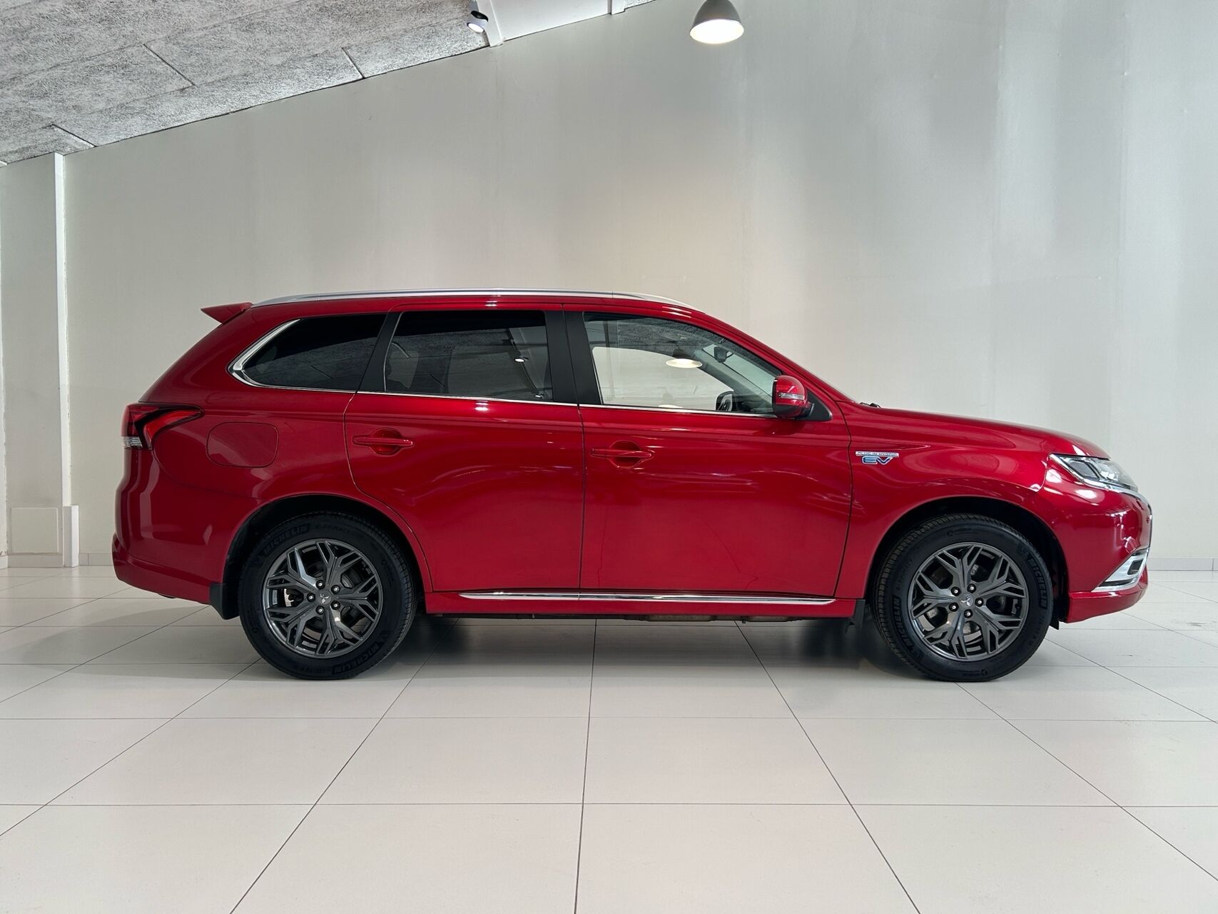 Mitsubishi Outlander billede 2