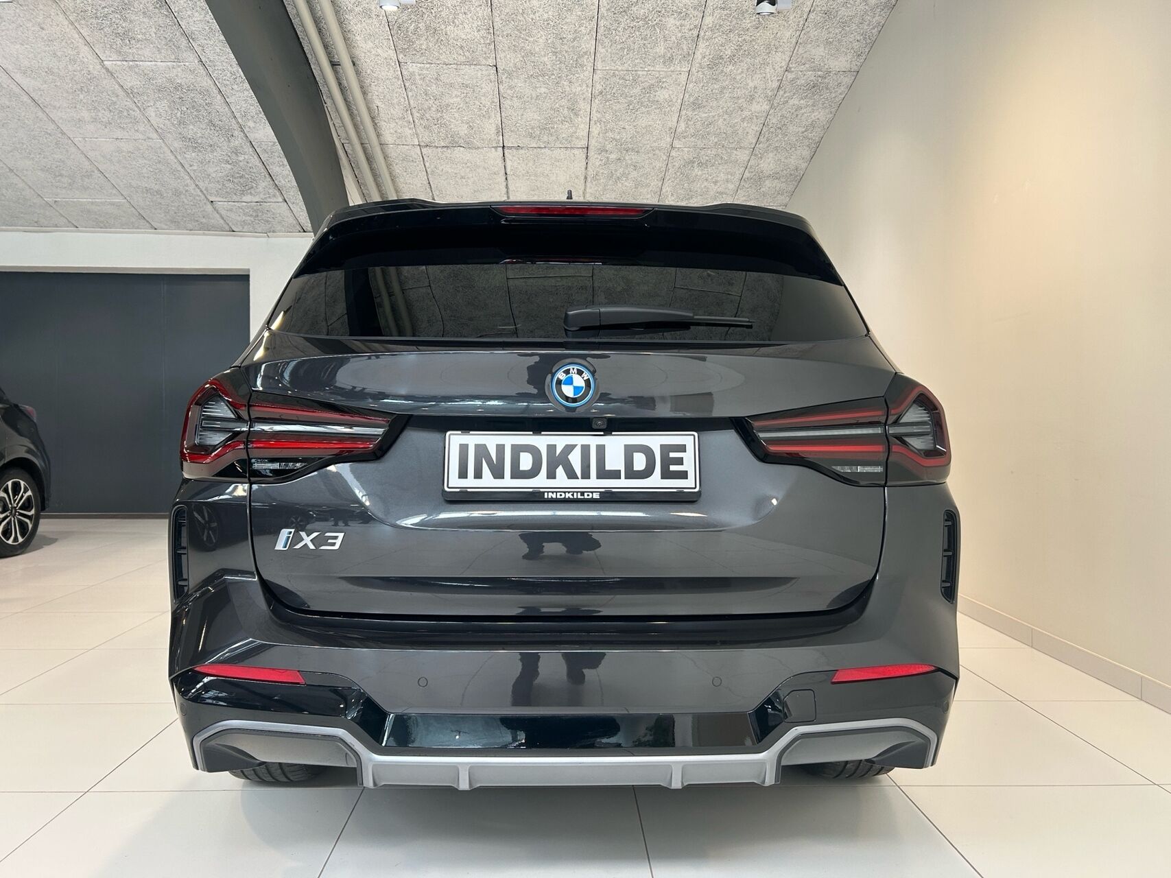 BMW iX3 billede 5