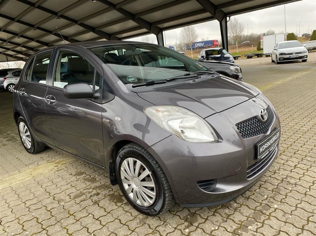 Toyota Yaris 1,4 D-4D Linea Terra 90HK 5d