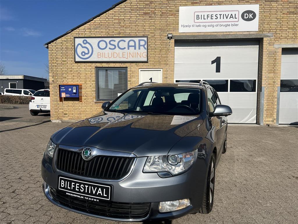 Skoda Superb Combi 1,6 TDI Common Rail DPF Greenline Elegance 105HK Stc