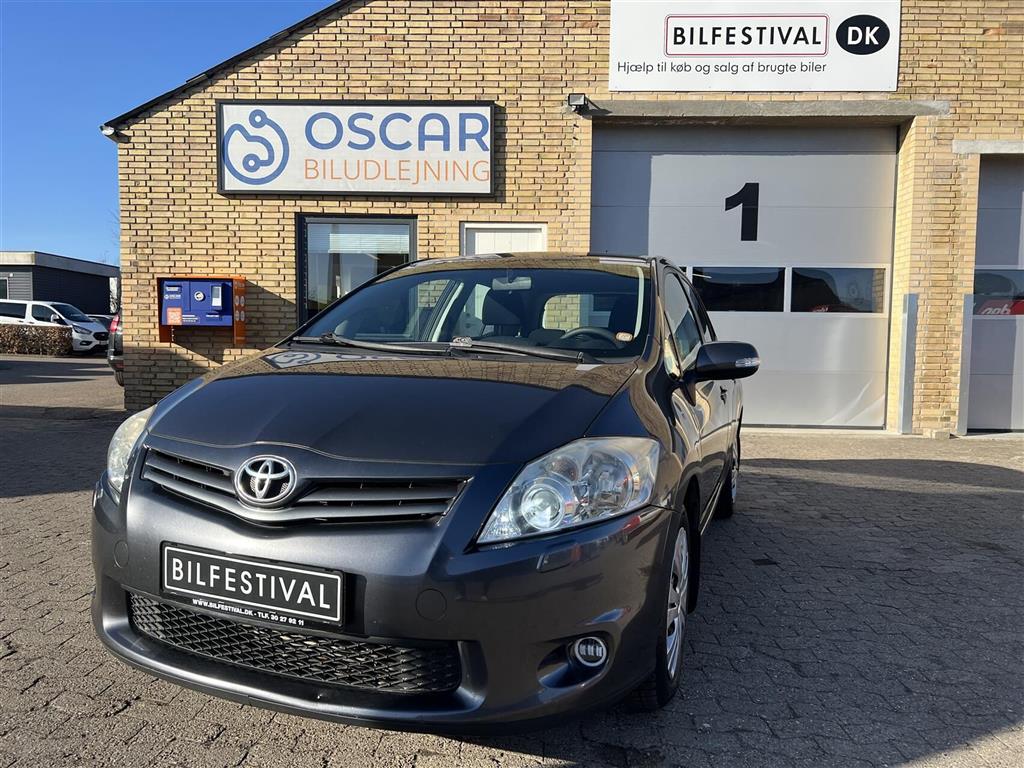 Toyota Auris 1,6 T1 132HK 5d