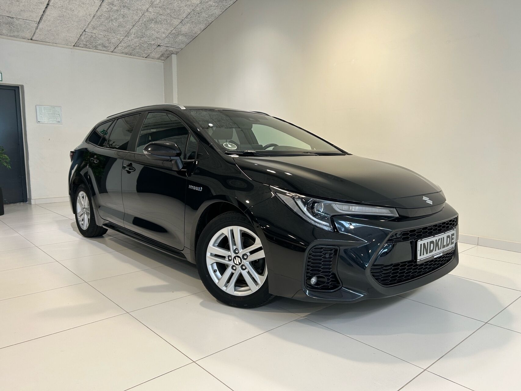 Suzuki Swace billede 1