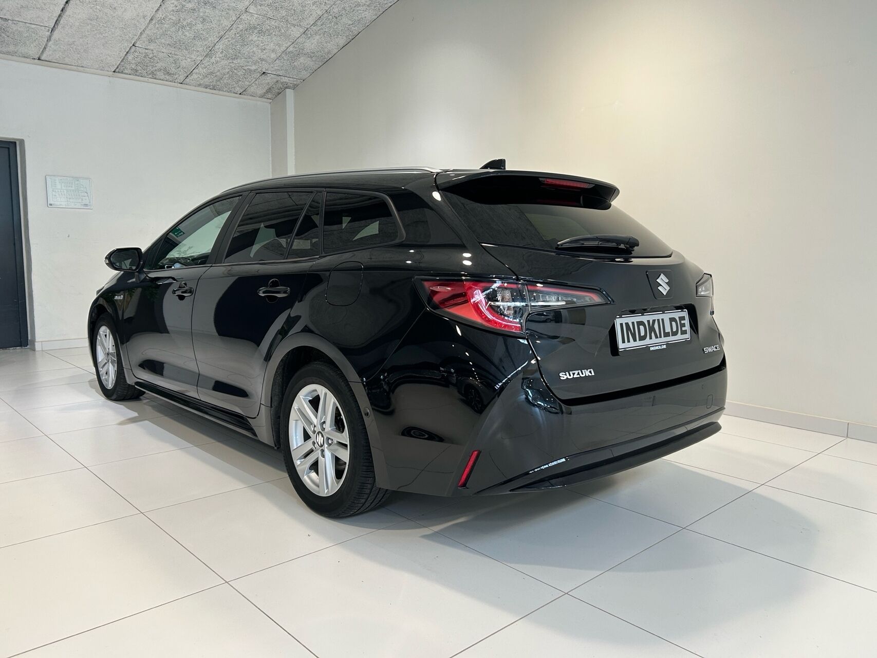 Suzuki Swace billede 4