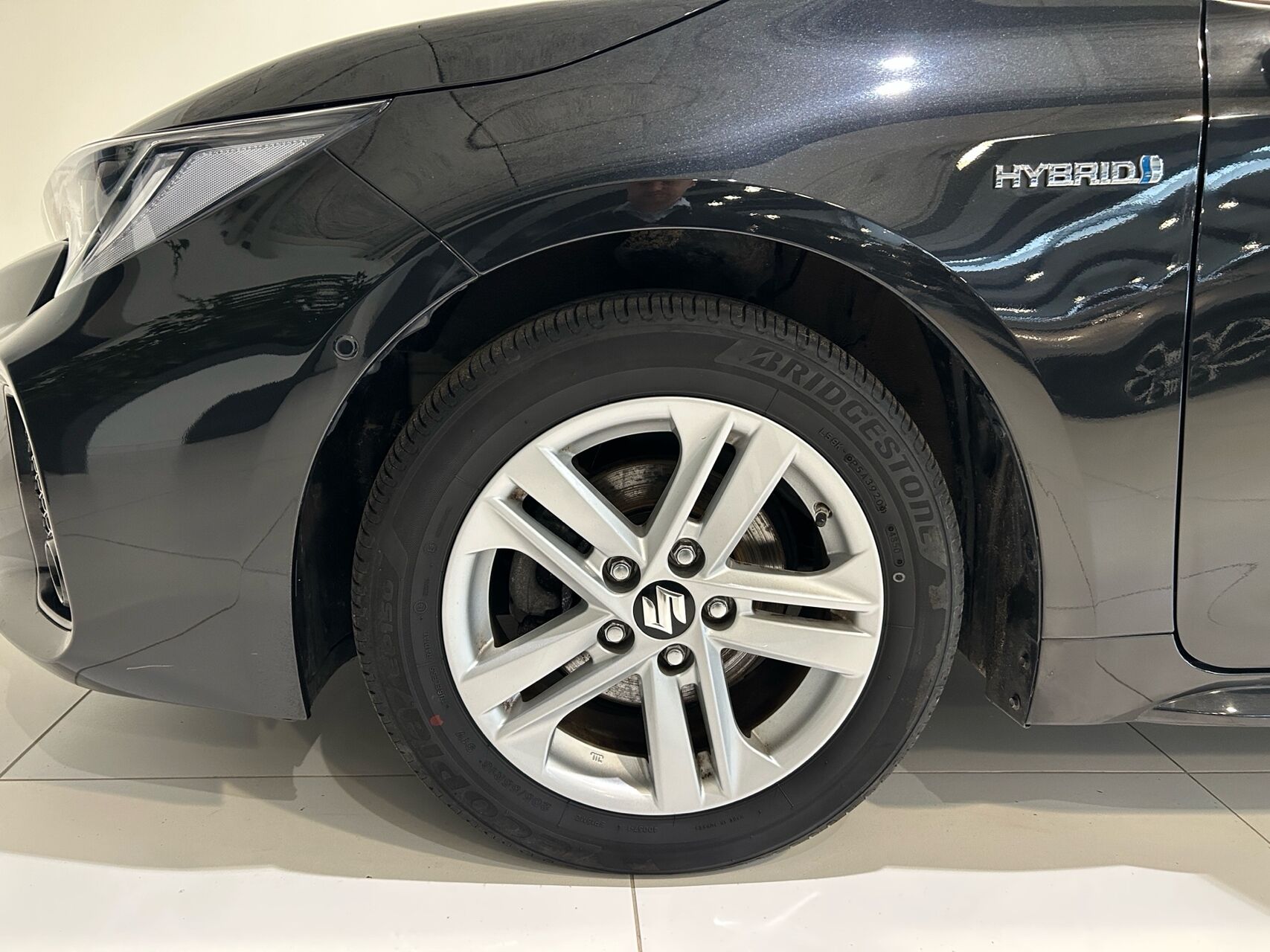 Suzuki Swace billede 6