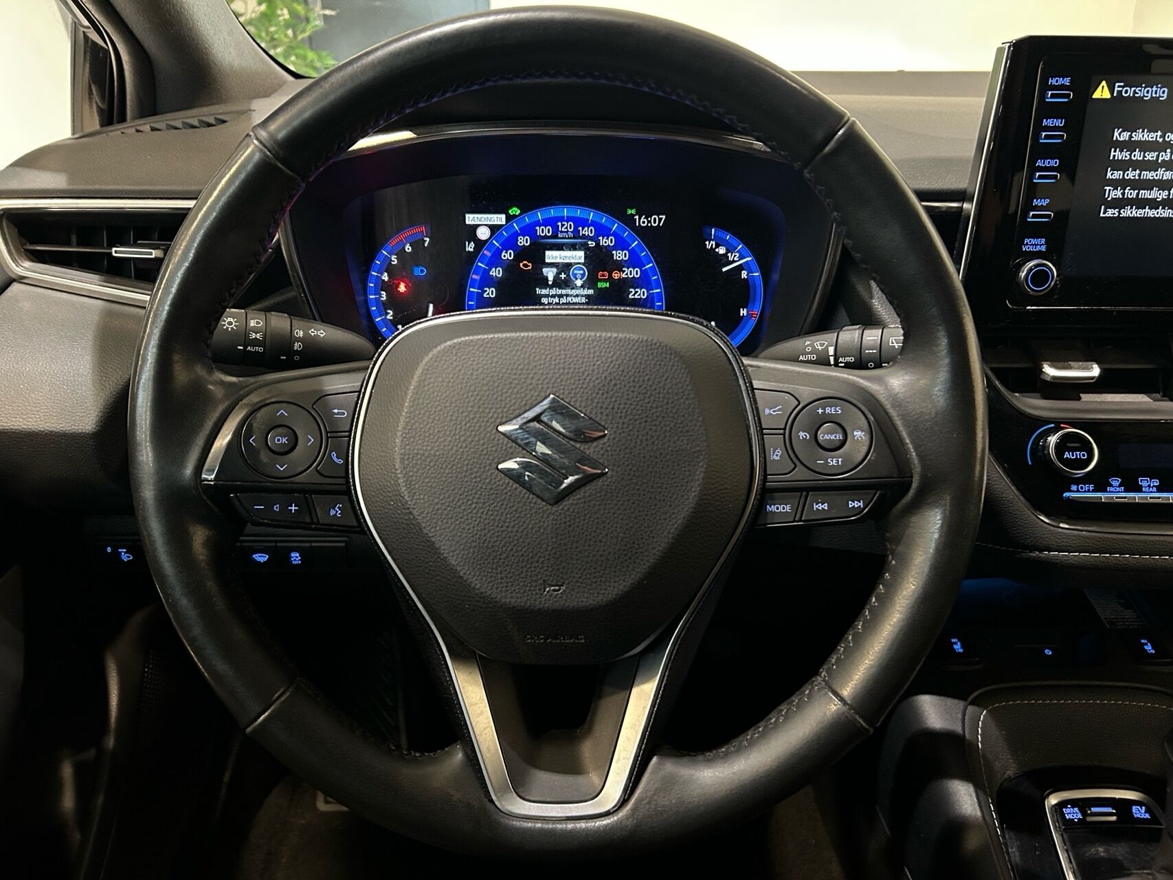 Suzuki Swace billede 11