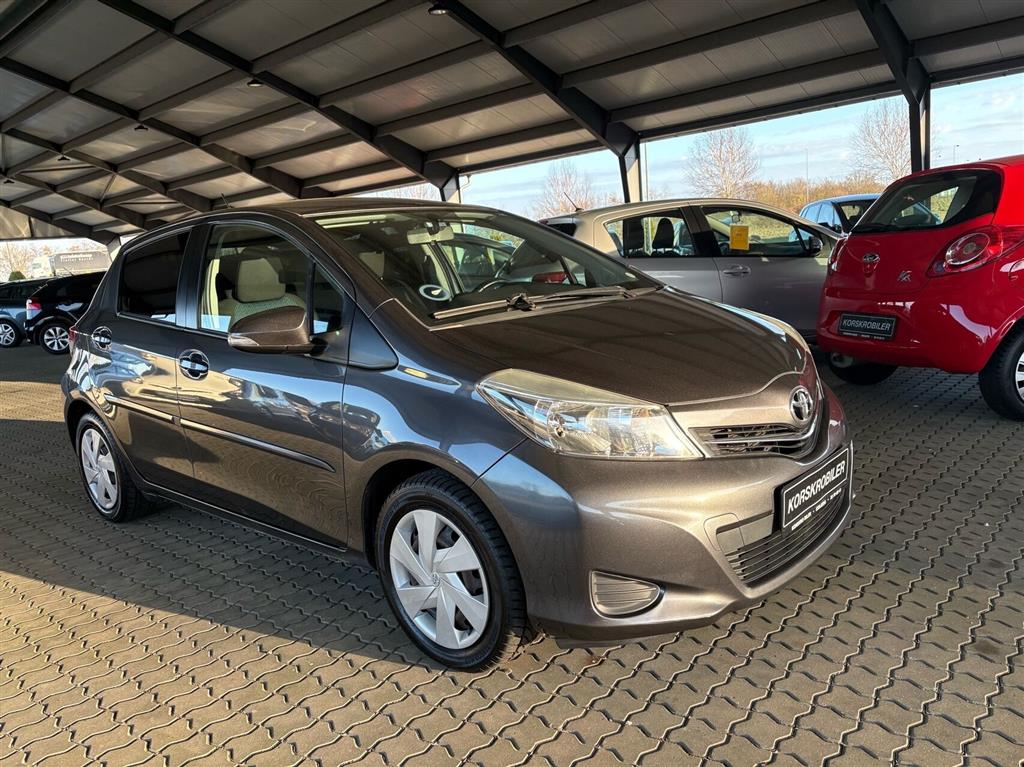 Toyota Yaris 1,3 CVT 99HK 5d Aut.