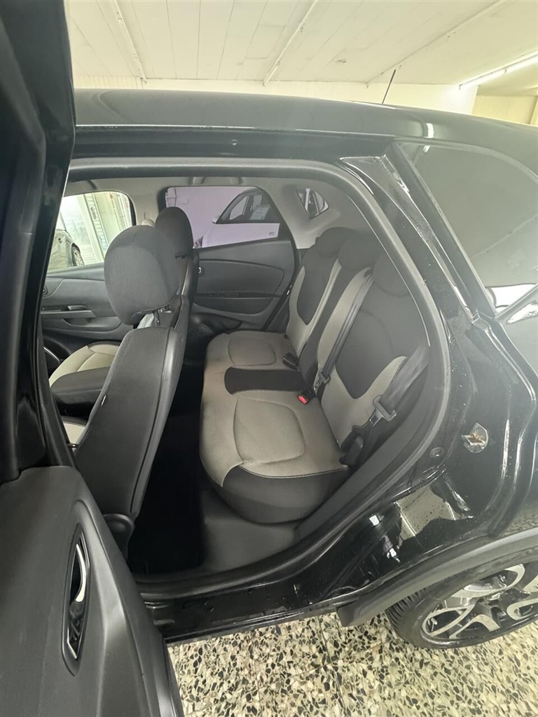 Renault Captur — 10