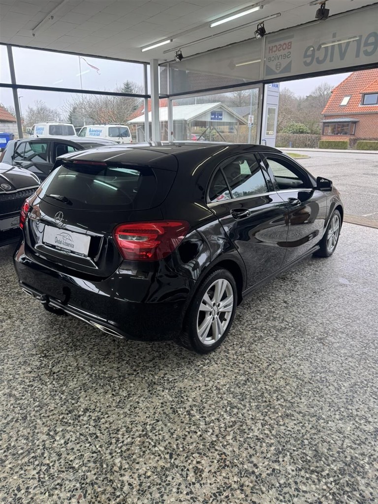 Mercedes-Benz A200 d — 6