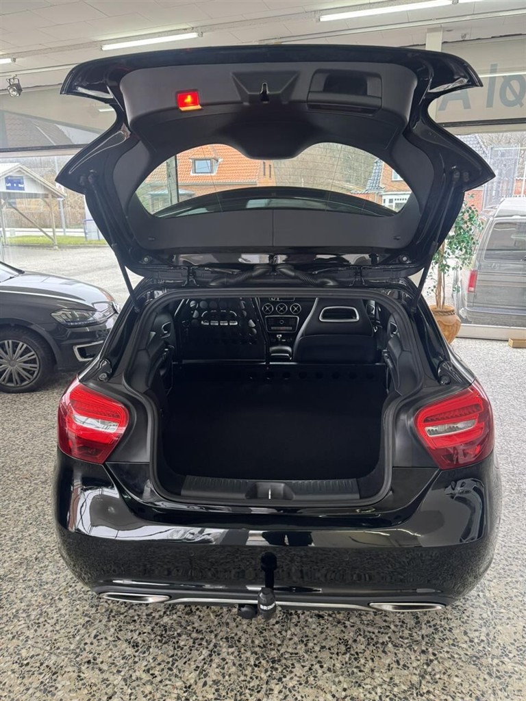 Mercedes-Benz A200 d — 12