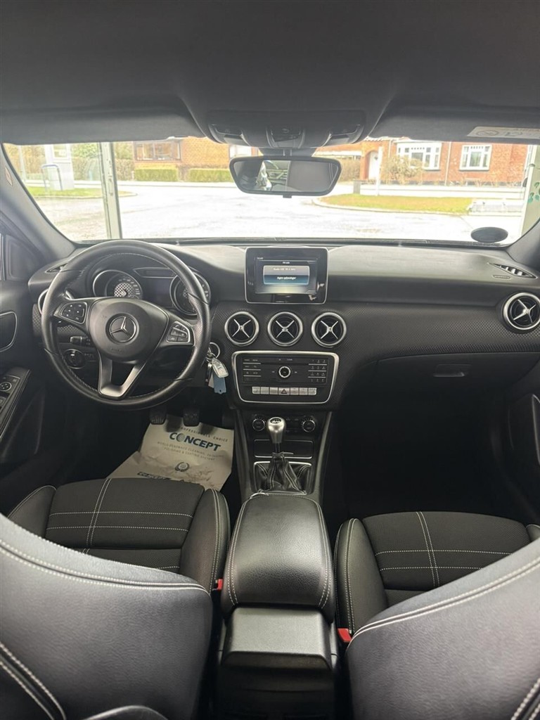 Mercedes-Benz A200 d — 13