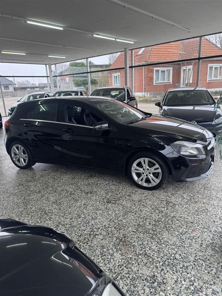 Mercedes-Benz A200 d — 4