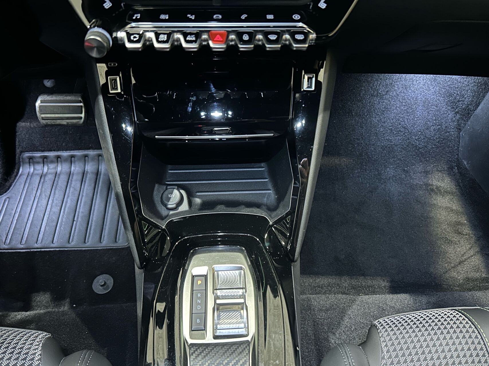 Peugeot e-208 billede 14