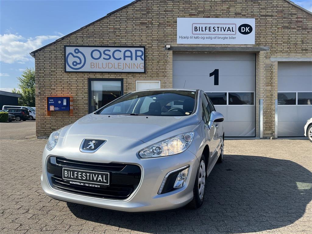Peugeot 308 1,6 e-HDi Style 114HK 5d 6g