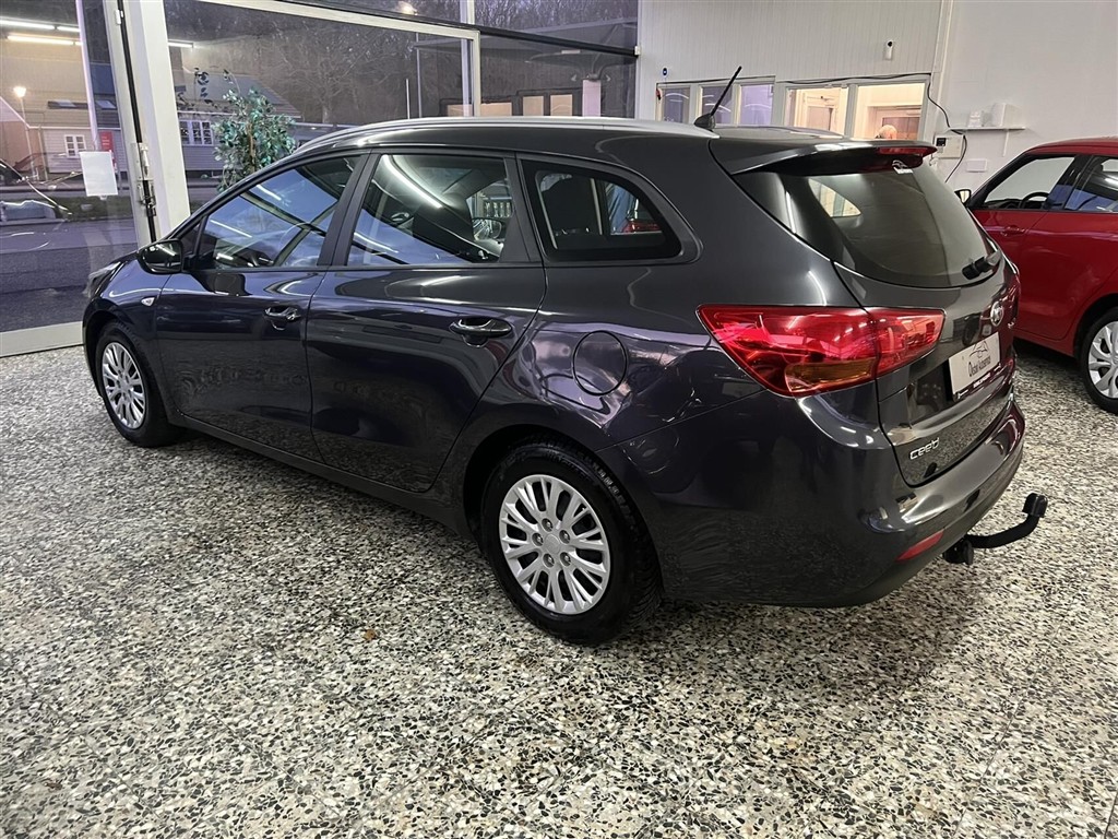 Kia Ceed — 4