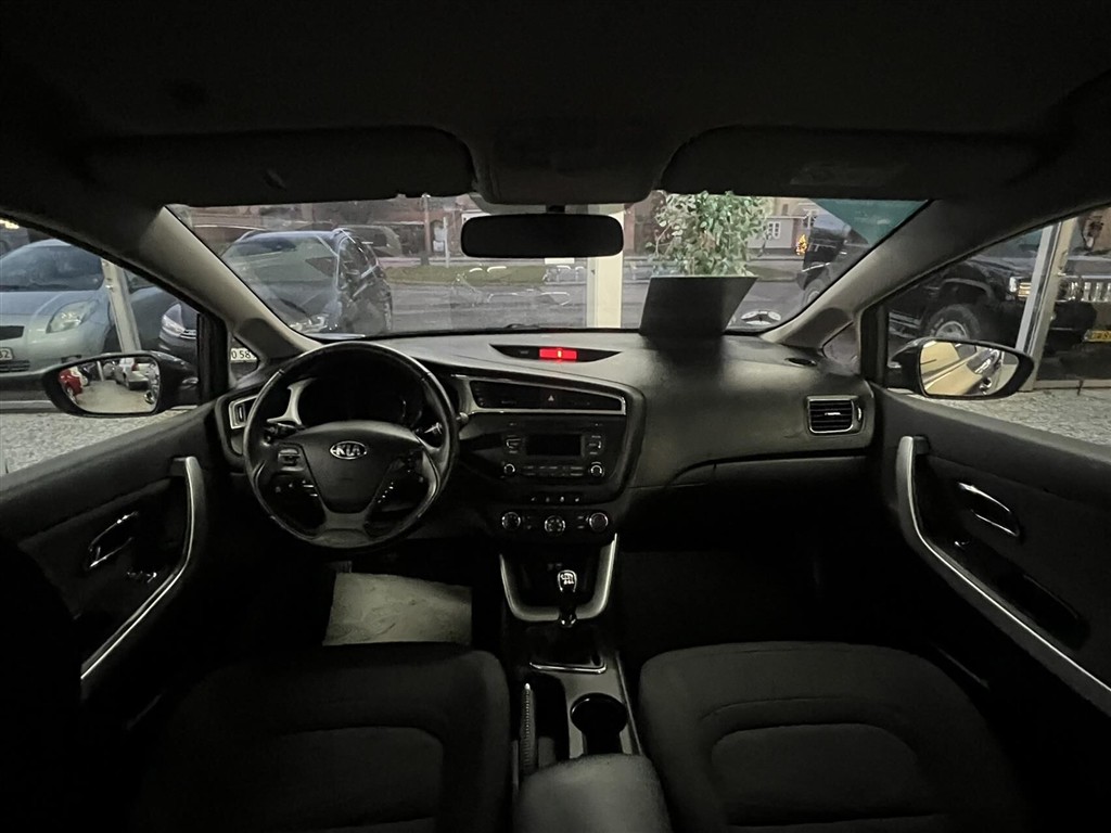 Kia Ceed — 6