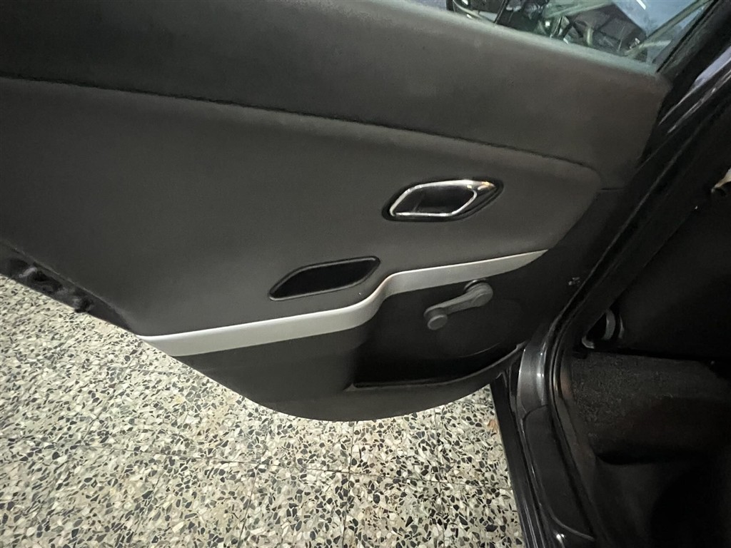 Kia Ceed — 8
