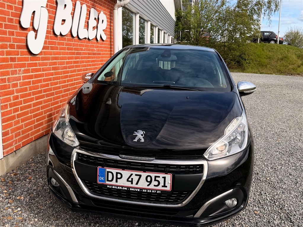 Peugeot 208 1,6 BlueHDi Desire Sky 100HK 5d