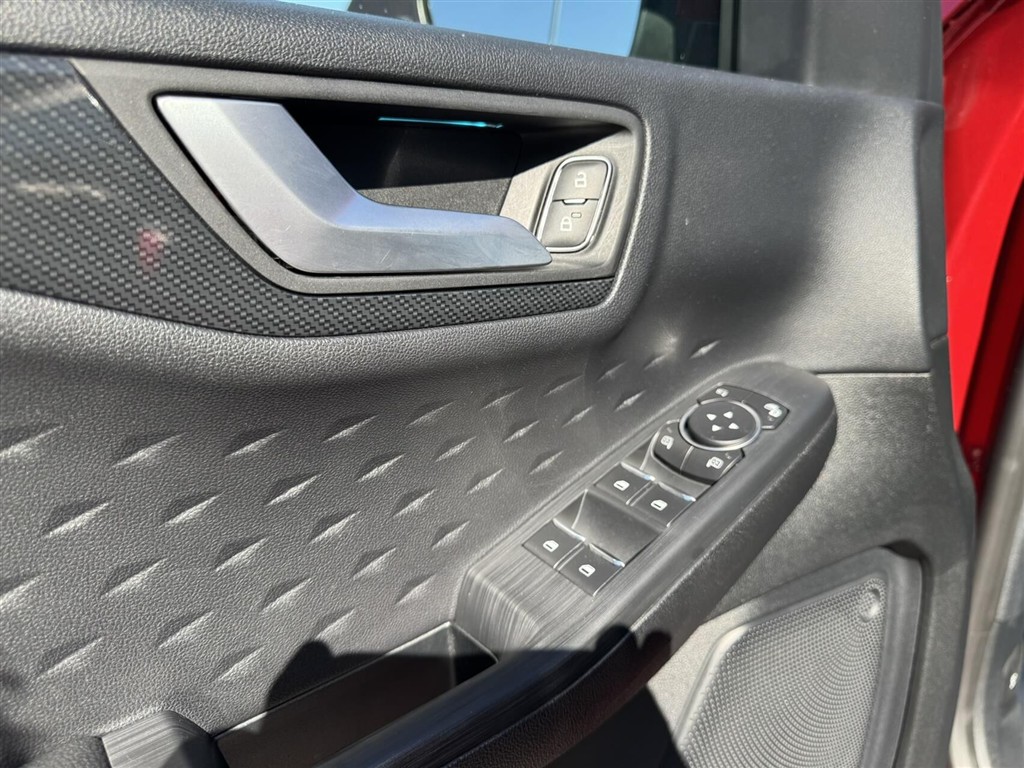 Ford Kuga — 11