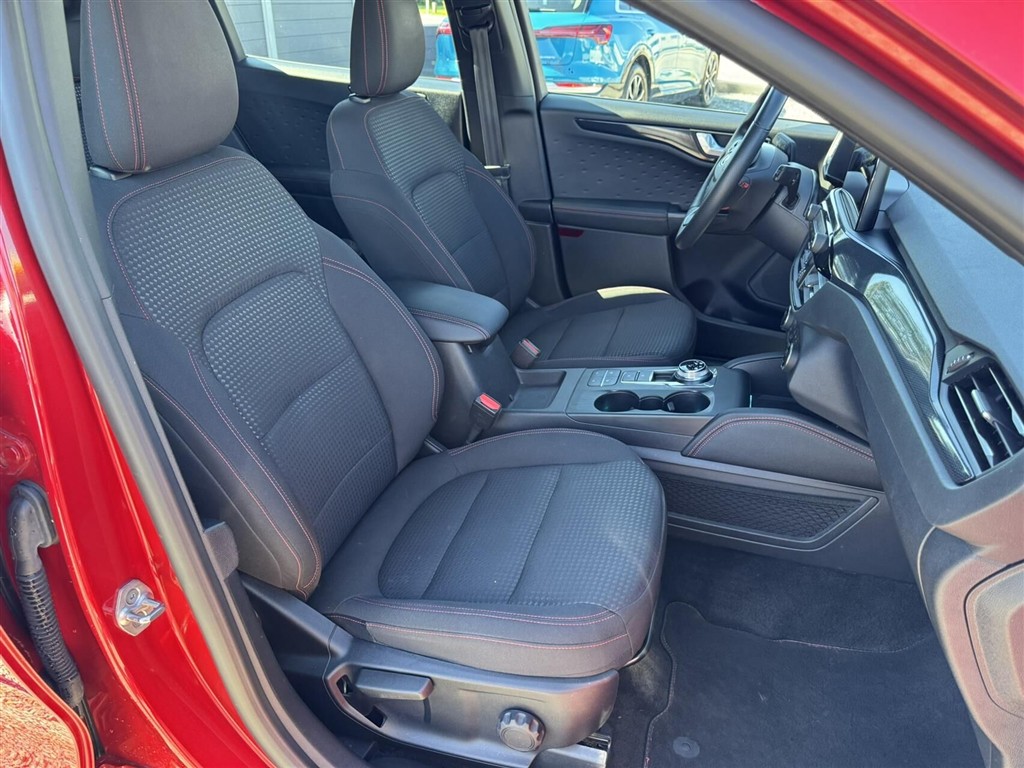 Ford Kuga — 13