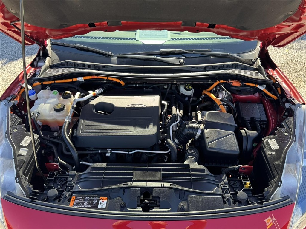 Ford Kuga — 16
