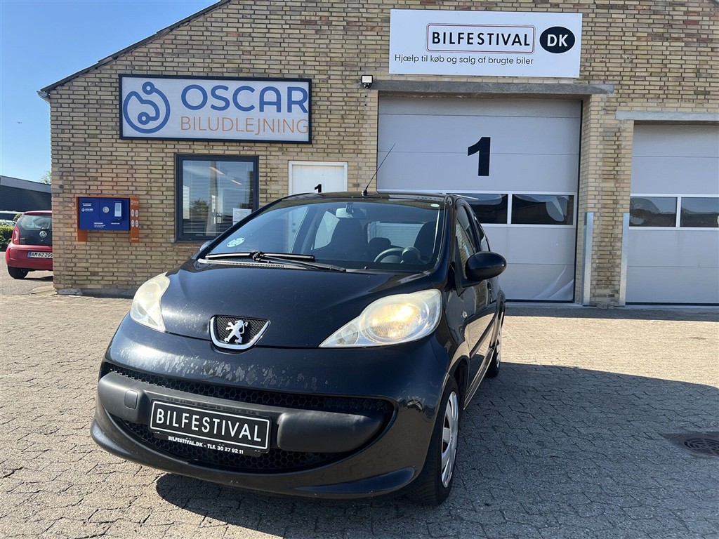 Peugeot 107 1,0 12V Trendy 68HK 3d