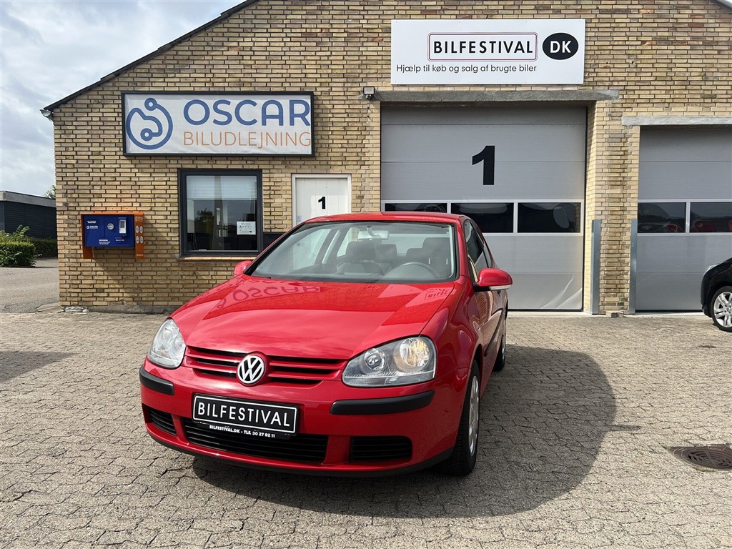 VW Golf 1,6 16V FSI Trendline 115HK 3d 6g