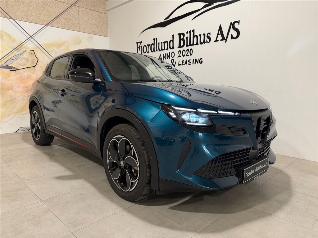 Alfa Romeo  Junior EL Speciale 156HK 5d Aut.