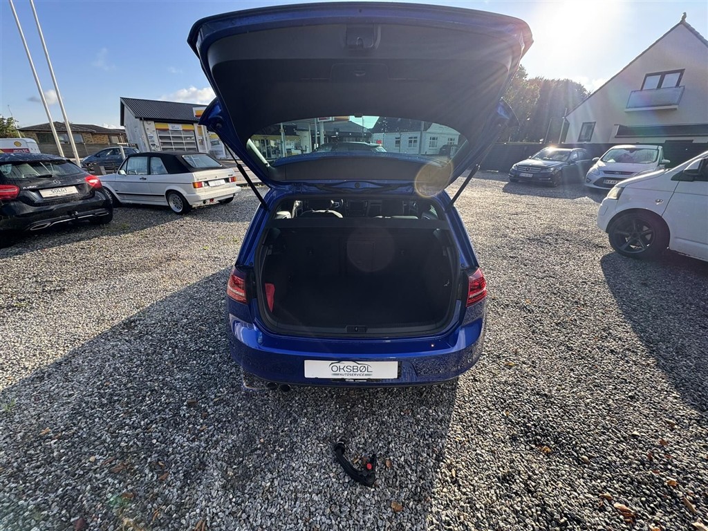 VW Golf — 6