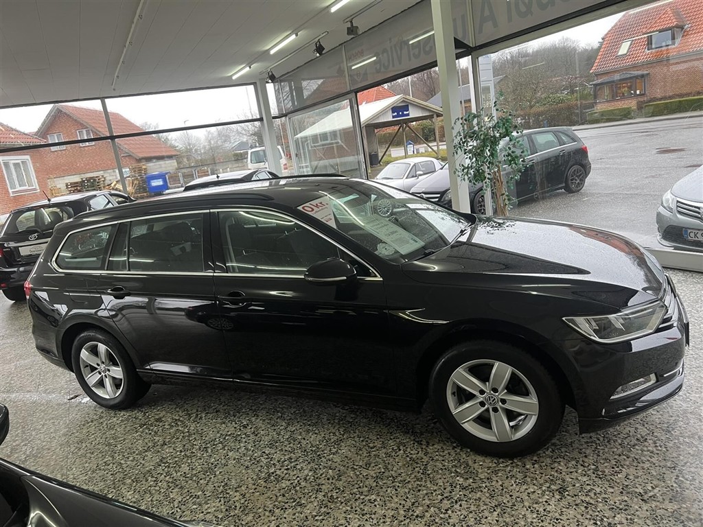 VW Passat — 4