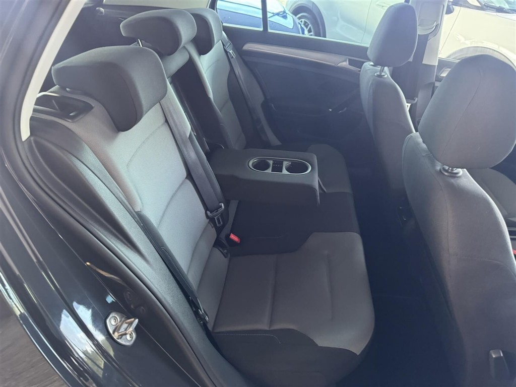 VW Golf — 12