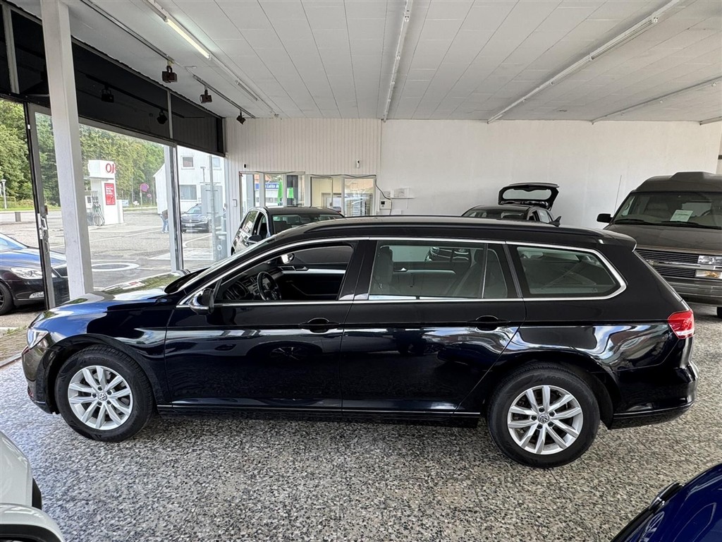 VW Passat — 4
