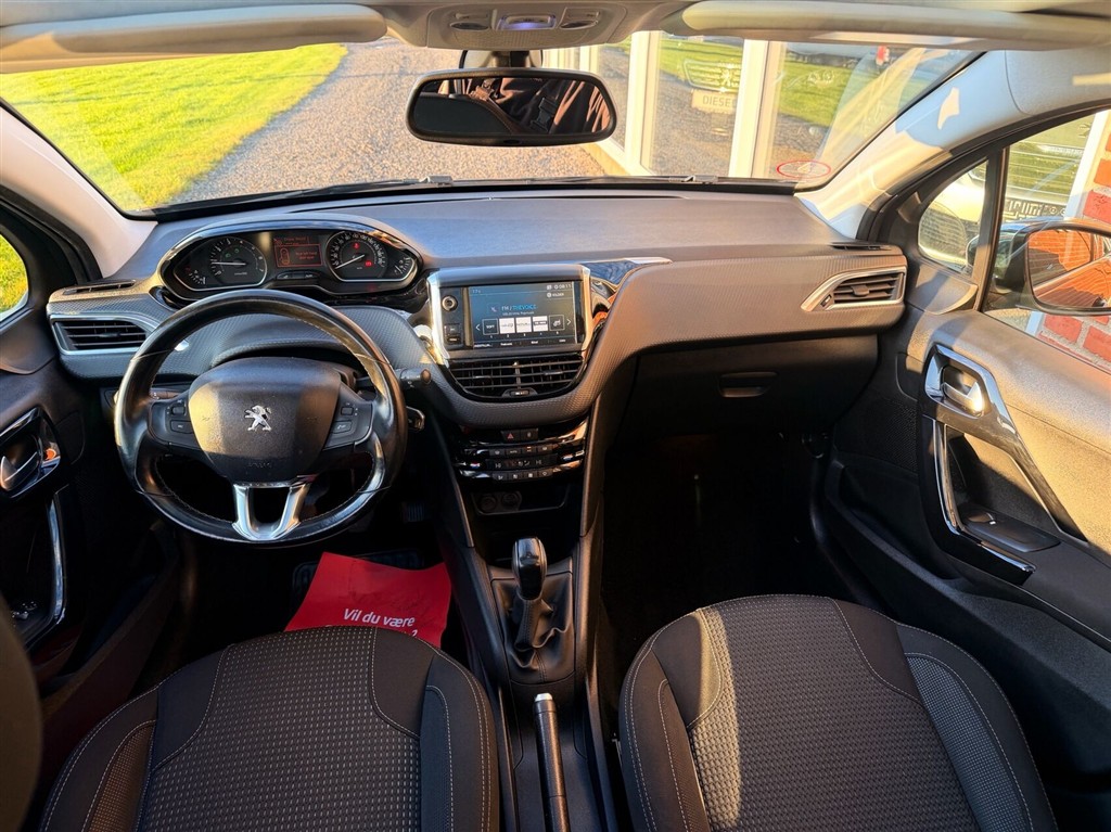 Peugeot 208, Billede 5